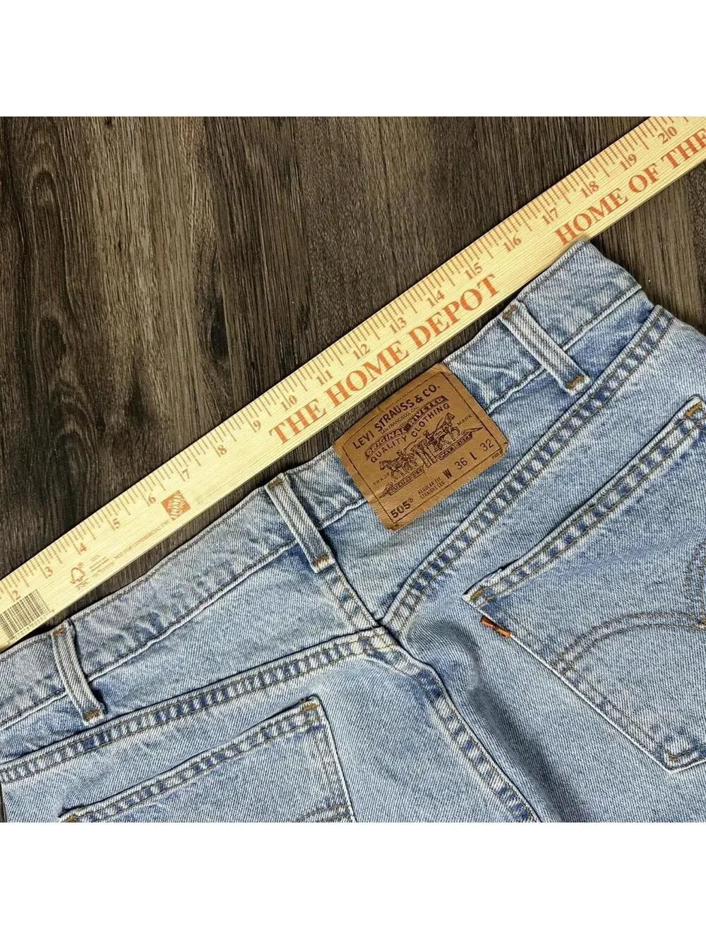 Vintage Levi’s 505 straight fit jeans light washed denim 90s orange tab jeans